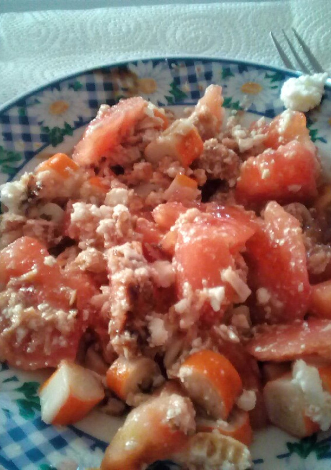 Una foto de Ensalada rápida y ligera de tomate