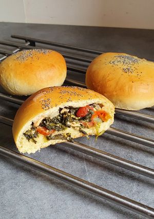 Une photo de Buns au saumon et épinards