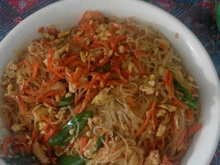 Bagaimana Menyiapkan Soun goreng cabe ijo, Enak