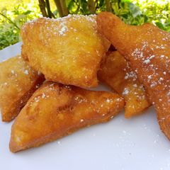 Cinnamon mandazi A picture of Cinnamon mandazi.