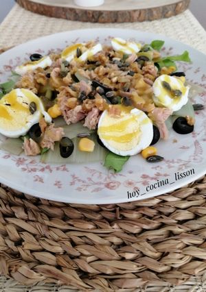 Una foto de Ensalada de pencas de acelga con vinagreta de mostaza y miel