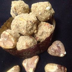 A picture of Water chestnuts Medaa.