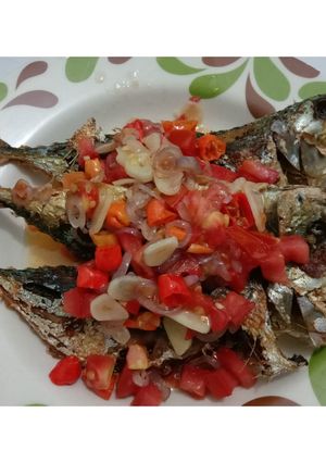 Foto resep Ikan Kembung Siram Sambal Matah