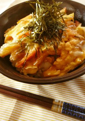 A picture of Egg and Tempura Rice Bowl ♥ Perfect for Leftover Tempura.