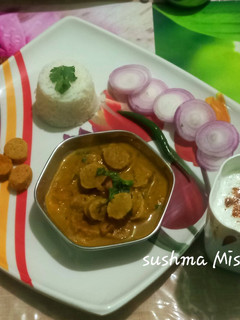 गट्टे की सब्जी और चावल(GATTE KI SABZI AUR CHAWAL RECIPE IN HINDI) रेसिपी मुख्य फोटो