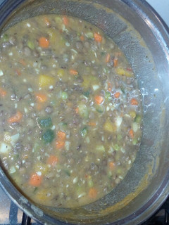 Una foto de Guiso de lentejas con verduras