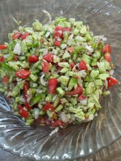 عکسی از دستور سالاد شیرازی 😋