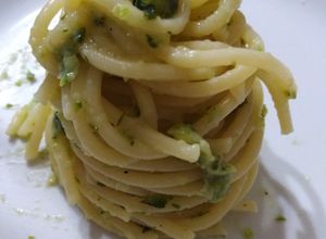 Foto di Spaghetti con crema di zucchina e taleggio