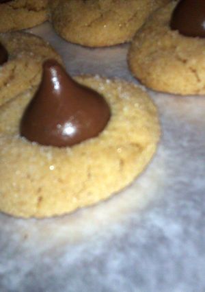 A picture of Peanut Butter Blossoms.