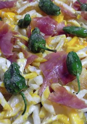 Foto principal de "Huevos rotos con jamón" en versión avestruz
