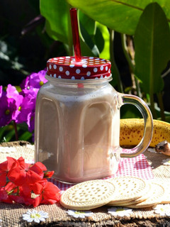 Una foto de Smoothie de banana, café y miel💕