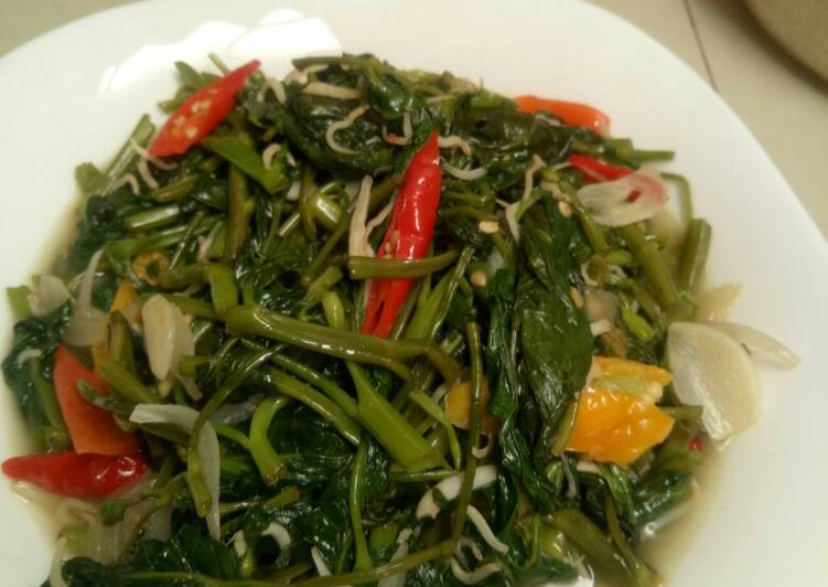 Kangkung Tumis Teri Medan