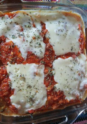 Una foto de Lasagna con harina integral, relleno de hojas de remolachas 😘😍