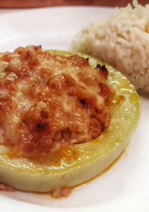 Hússal töltött tökkarikák recept fotója