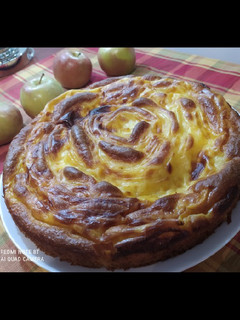 Foto principal de Tarta de manzana con crema pastelera