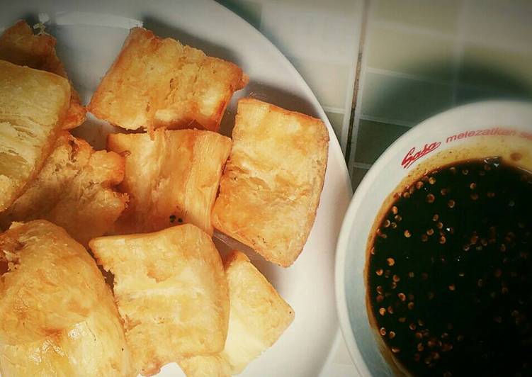 Resep Singkong goreng empuk & sambal gulmer endoosss😋😋 Resep Singkong goreng empuk & sambal gulmer endoosss😋😋