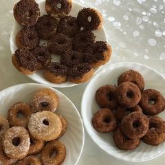 A picture of Eggless doughnuts.
