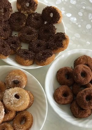 A picture of Eggless doughnuts.