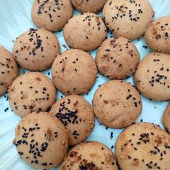 A picture of Checkers custard gireba🍪.
