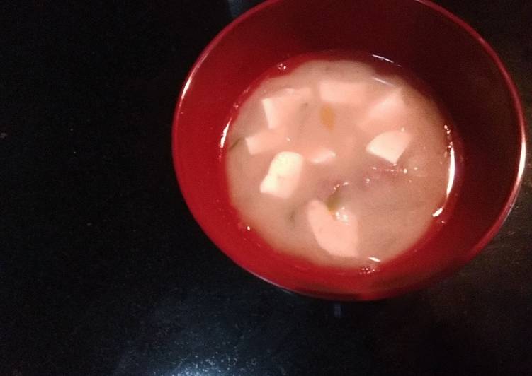 Langkah Mudah untuk Menyiapkan Miso soup yang Enak Banget
