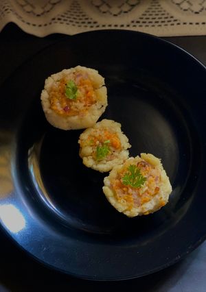 A picture of Poha Fried Cups / Flattened Rice Fried Cups.