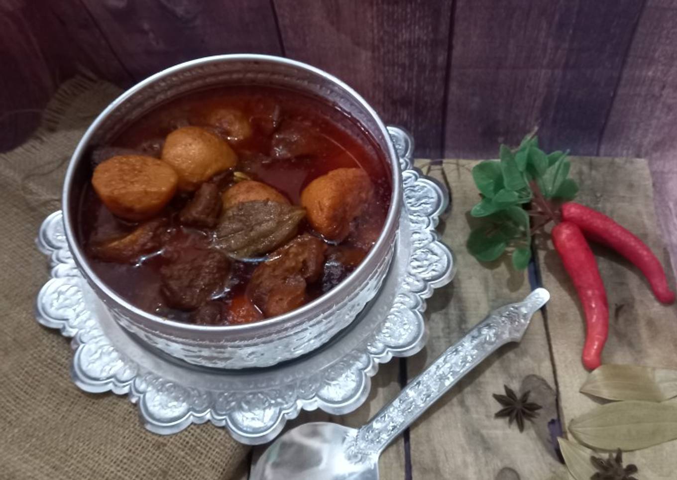 Daigi Aloo Gosht
