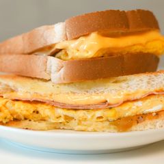 A picture of Easy Korean-Style Ham Cheese Toast Recipe 🥪.