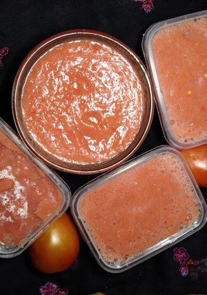 A picture of Tomato Puree.