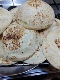 صورة لوصفة خبز على الطاسه