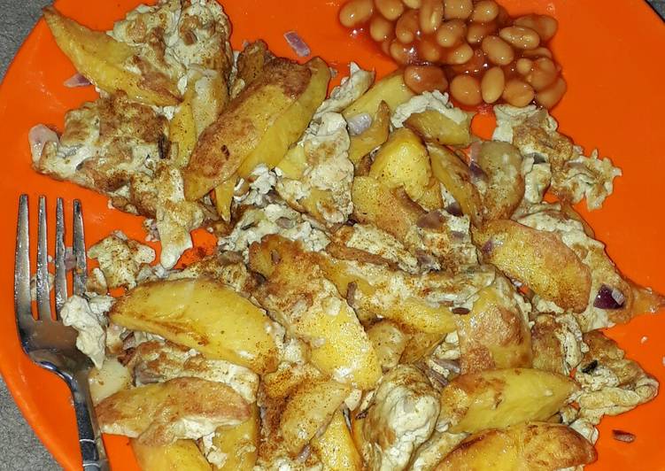 Recipe of Appetizing Chips and egg with baked beans