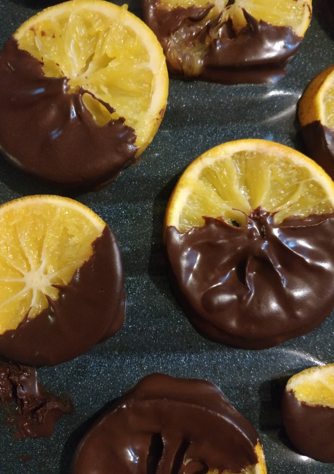 Una foto de Naranja cubierta de Chocolate