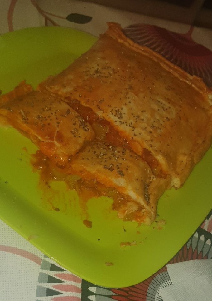 Una foto de Empanada de pollo y trigueros