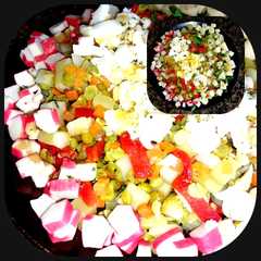 Una foto de Ensalada de verano!!🥔🥚🌶🫑🍲 sabores mixtos!¡