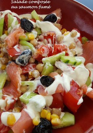 Une photo de Salade composée au saumon fumé