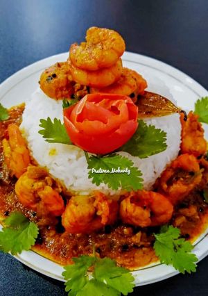 A picture of Prawn Masala with Coconut Milk.