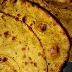 Masaledar Missi Roti A picture of Masaledar Missi Roti.