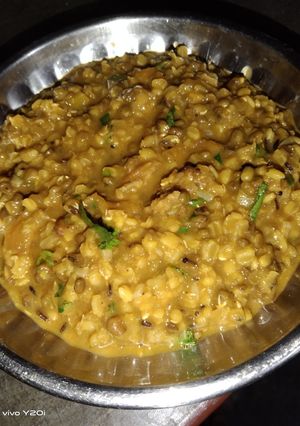 हेल्दी फ्राई मूंग दाल (Healthy fry moong dal recipe in hindi) रेसिपी मुख्य फोटो