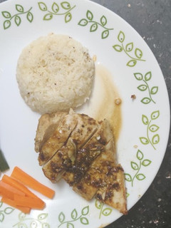 சிக்கன் பிரேஸ்ட் வித் ஹெர்ப் ரைஸ் (Baked Chicken Breast with Herbed Rice) செய்முறை முக்கிய புகைப்படம்