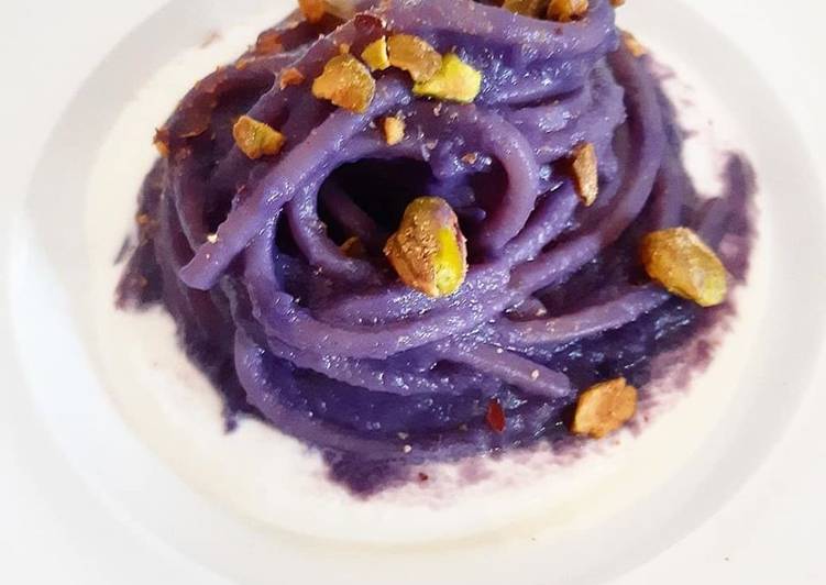 Spaghetti al cavolo viola