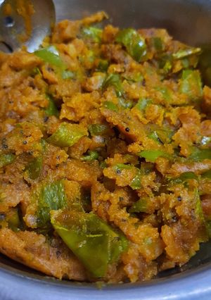 बेसन मिर्ची(besan ki mirchi recipe in hindi) रेसिपी मुख्य फोटो