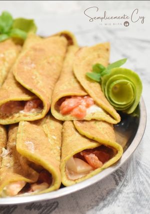 Foto di CREPES SALATE ESTIVE: ZUCCHINE, SALMONE E FRESCHEZZA!!!