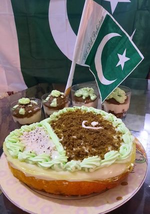 A picture of Azadi Heart Cake💚.