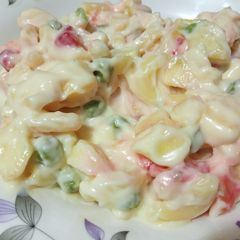 A picture of Creamy Fruit Chaat.