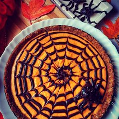 Spider web pumpkin tart A picture of Spider web pumpkin tart.