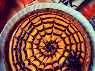 Spider web pumpkin tart
