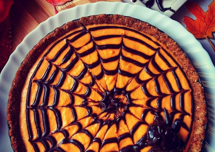 Spider web pumpkin tart