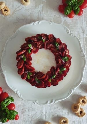 Foto di Cheesecake alla mozzarella con taralli e pomodorini