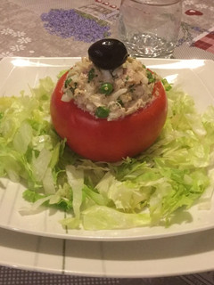 Una foto de Tomate relleno