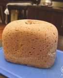 Pan proteico con harina integral y maíz en máquina de pan