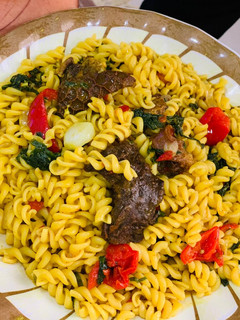 Macaroni da kayan ciki ainihin hoton girkin
